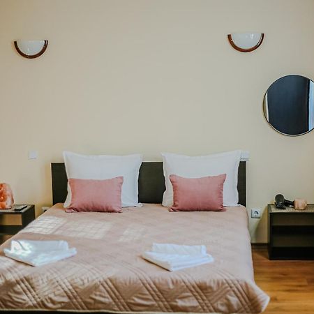 Bo'S Place Saints Constantine and Helena Esterno foto